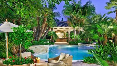 Tropical Summer Oasis wallpaper