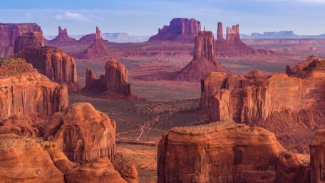 Hunts Mesa, Monument Valley wallpaper