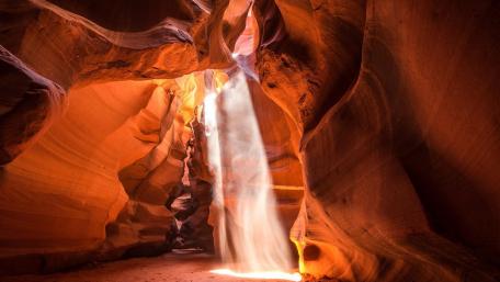 Antelope Canyon sun ray wallpaper