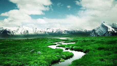 Mountain river wallpaper