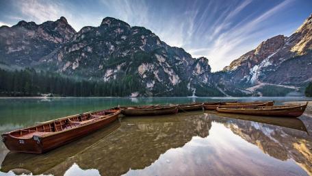 Lake Braies (Pragser Wildsee) wallpaper