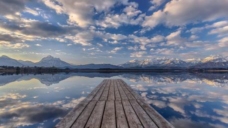 Pier over Hopfensee in Bavaria wallpaper