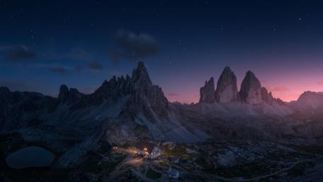 Tre Cime di Lavaredo at night wallpaper