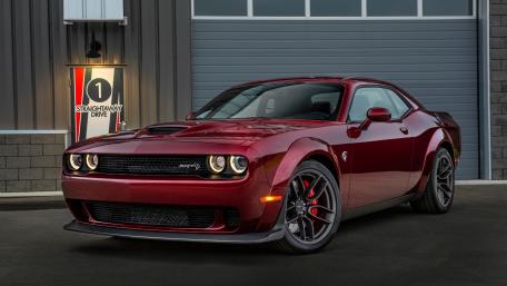 2018 Dodge Challenger SRT Hellcat wallpaper