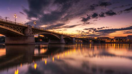 Margaret Bridge over the Danube wallpaper