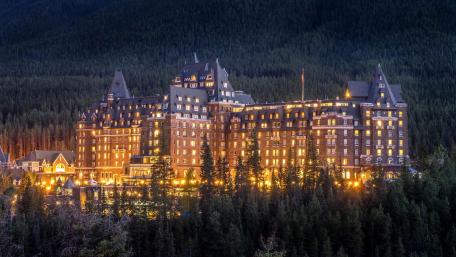 Banff Springs Hotel, Alberta, Canada wallpaper