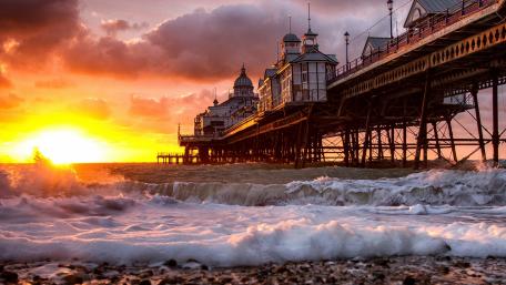 Eastbourne Pier wallpaper