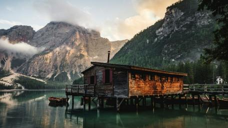 Pragser Wildsee, Dolomites, Italy wallpaper