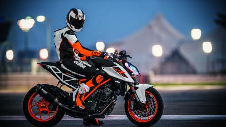 KTM 1290 Super Duke R wallpaper