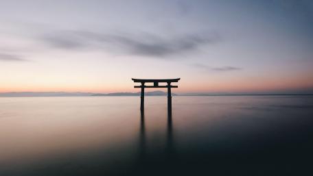 Japan Torii gate reflection wallpaper