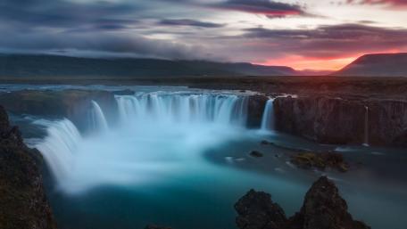 Godafoss waterfall (Iceland) wallpaper