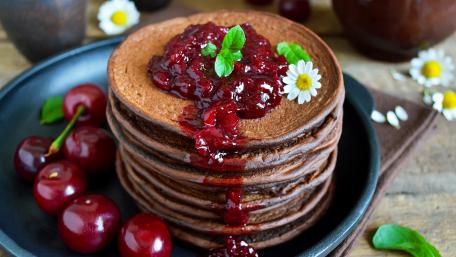 Pancake with cherry jam wallpaper