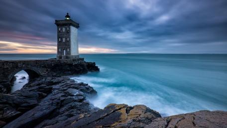 Kermorvan Lighthouse wallpaper