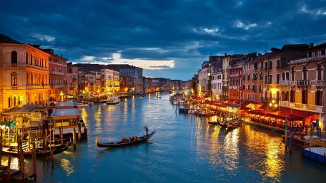 Grand Canal at dusk wallpaper