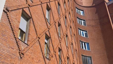 Unique Architectural Brilliance in Urban Design wallpaper