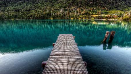 Pier in the turquoise lake wallpaper