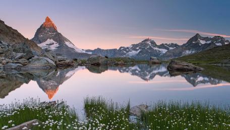 Matterhorn reflected in Riffelsee wallpaper