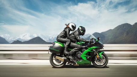 Kawasaki Ninja H2 wallpaper
