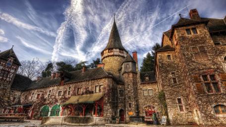 Eyneburg Castle (Belgium) wallpaper