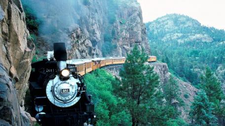 Cliffside train wallpaper
