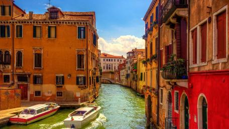 Venice canal wallpaper