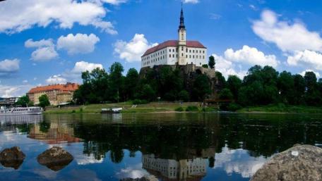 Decin Castle wallpaper
