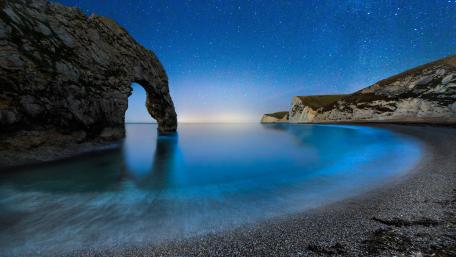 Durdle Door at night (Jurassic Coast) wallpaper