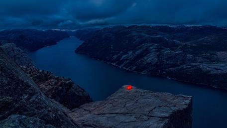 Prekestolen (Preikestolen) adrenalin camping wallpaper