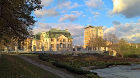 Summer palace of the Lubomirski family in Rzeszów wallpaper