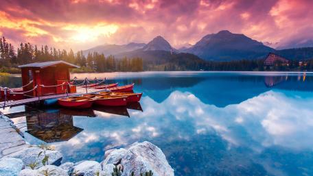 Strbske Pleso boat rental (Tatra National Park) wallpaper