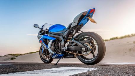 Suzuki GSX-R wallpaper