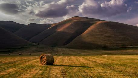 Monti Sibillini National Park wallpaper