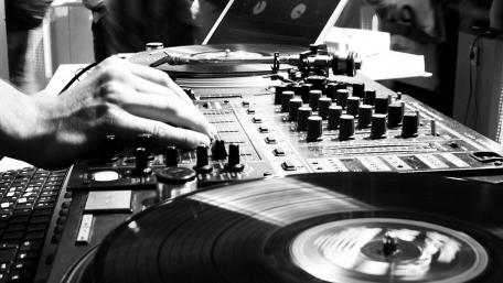 DJ equipment wallpaper