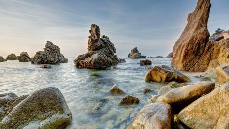 Outcrop boulders at Cala dels Frares wallpaper