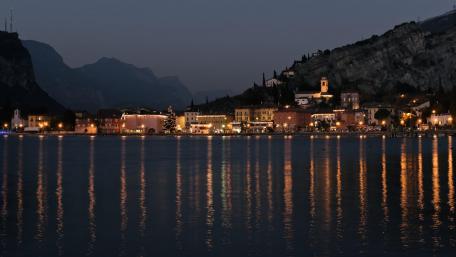 Lake Garda (Italy) wallpaper
