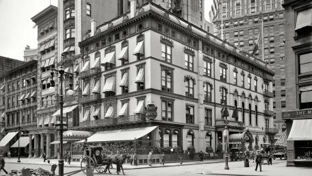 Cafe Martin, Fifth Avenue and 26th Street, New York City, 1908 wallpaper