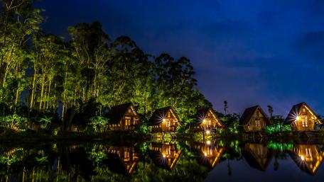 Peaceful Night at the Lakeside Cottages wallpaper