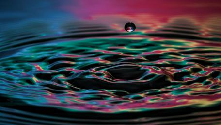 Enchanted Liquid Symphony wallpaper