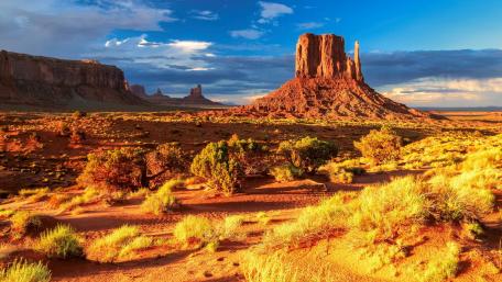 West Mitten Butte wallpaper