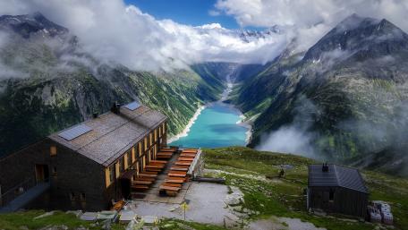 Olperer Hütte (Olperer Hut) wallpaper
