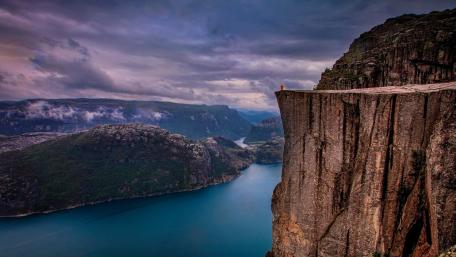 Pulpit Rock (Norway) wallpaper
