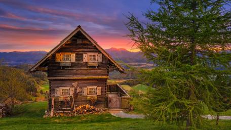 Gipfelhaus in Magdalensberg (Austria) wallpaper
