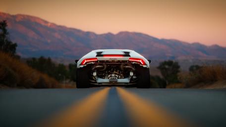 Lamborghini Huracán wallpaper