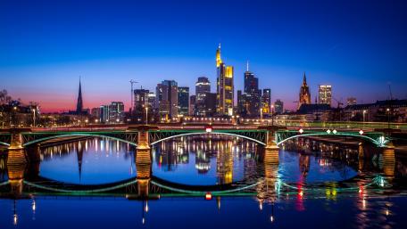 Night cityscape of Frankfurt wallpaper