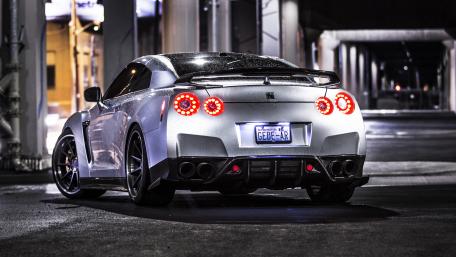 Nissan GT-R wallpaper