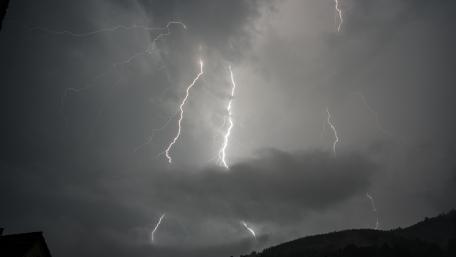 Lightning wallpaper