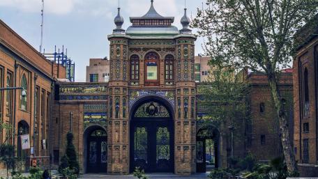 National Garden gateway (Baq-e-Melli) Iran wallpaper