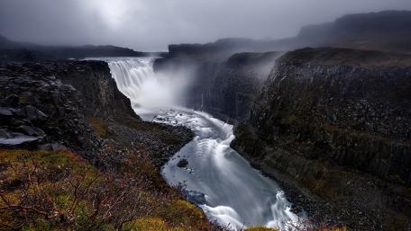 Dettifoss (Jökulsárgljúfur / Vatnajökull National Park) wallpaper