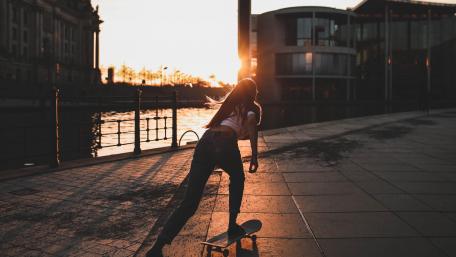 Skate Girl wallpaper