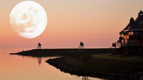 Supermoon wallpaper